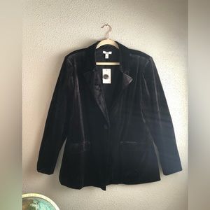 NWT Cara Santana x Nine West black lined velvet blazer